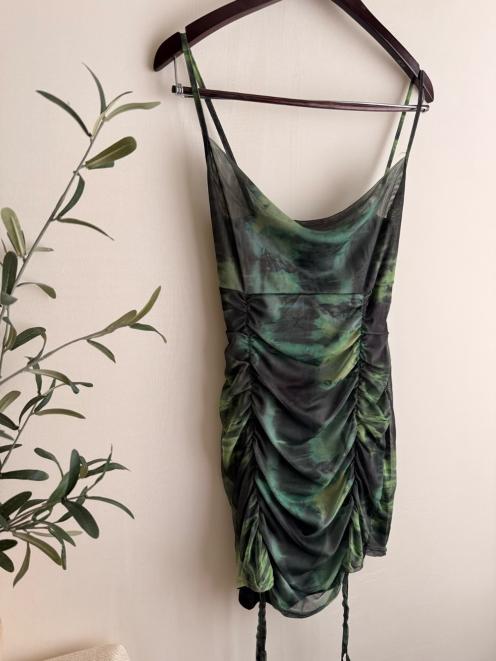 NWT PrettyLittleThing Green Tie Dye Ruched Bodycon Dress 6